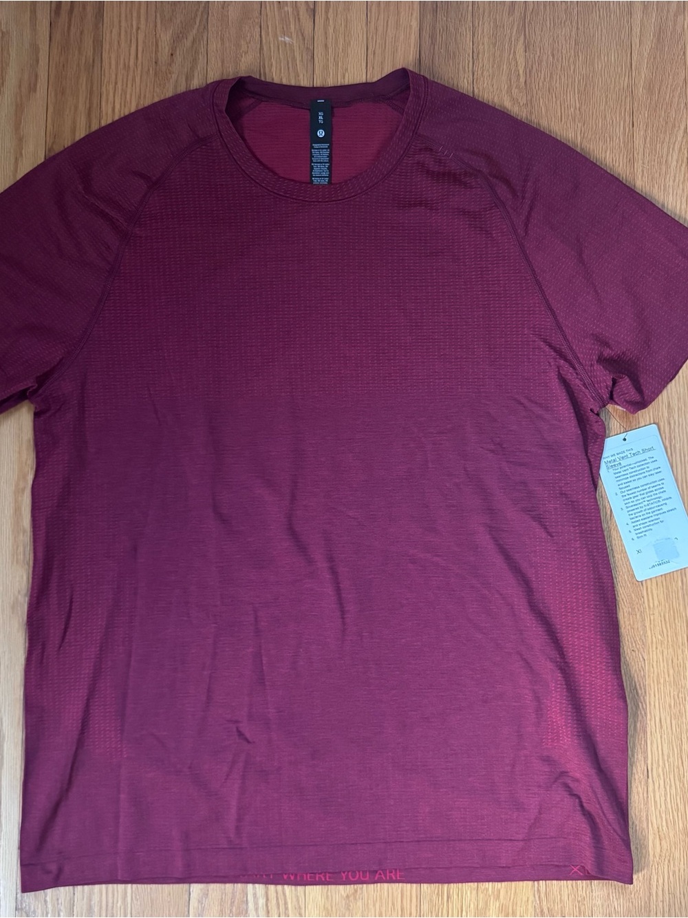 lululemon athletica Metal Vent Tech Short Sleeve - Picture 2 of 6
